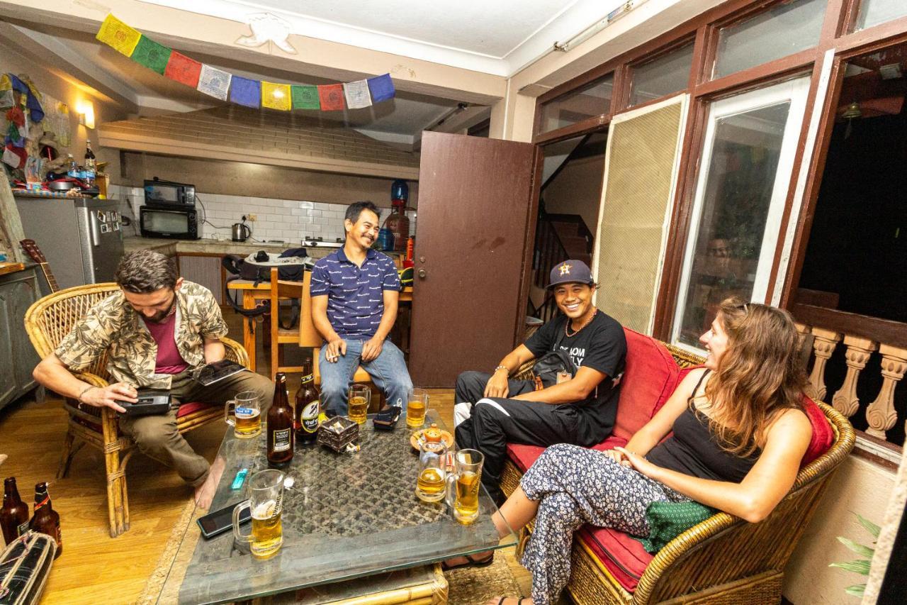 Shekhar'S Shared Home Bhatgoan エクステリア 写真